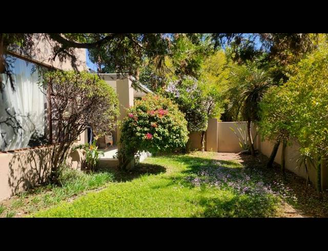 2 BEDROOM TOWNHOUSE FOR SALE IN LONEHILL